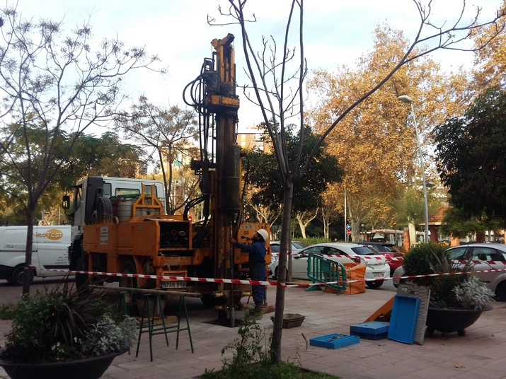 Instalación piezómetro Bon Pastor (Barcelona)